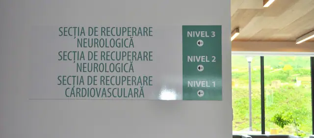 Stâlp de orientare pentru parcare