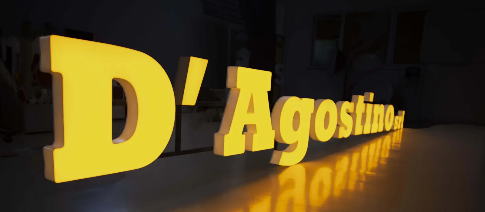 Litere volumetrice luminate D'Agostino